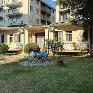 Guest house Guroal House, Shengjin
